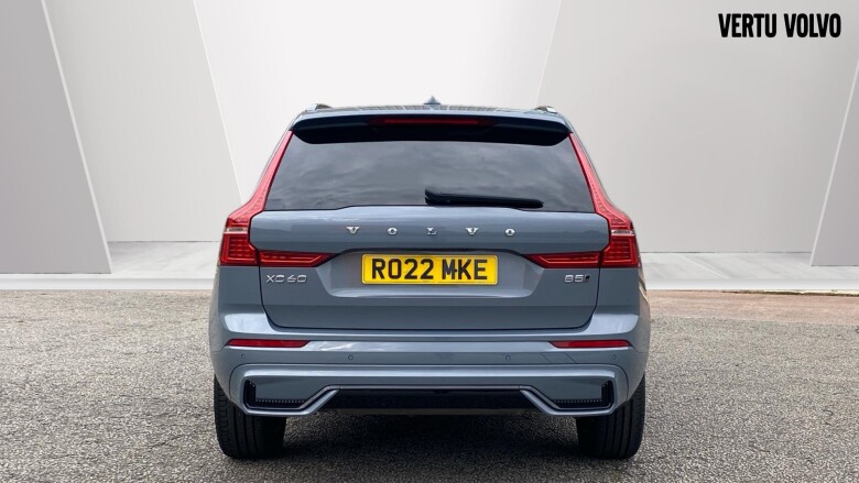 Volvo Xc60 2.0 B5P R DESIGN 5dr AWD Geartronic Petrol Estate